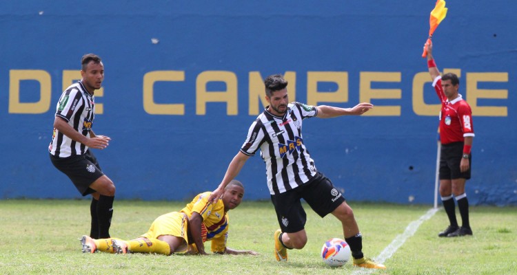 Marco Goiano deu duas assistências na vitória do Tupi-MG - Felipe Couri/Tupi FC