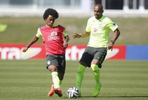 Eliminatórias: Willian descarta show da seleção e diz que '1 a 0 é um placar bom, são 3 pontos'