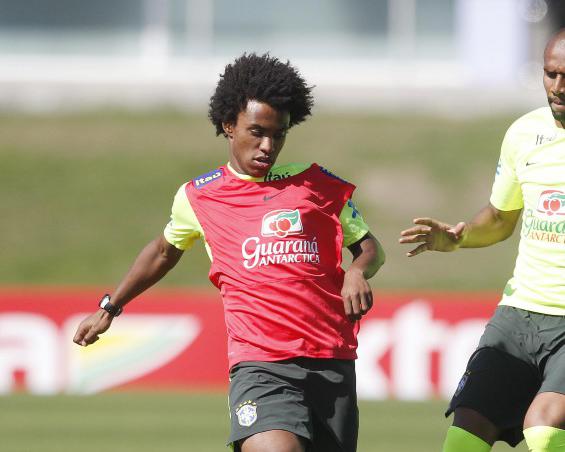 Willian quer ver pressão brasileira diante da Venezuela