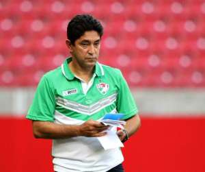 Série B: Hélio dos Anjos deixa ABC, Sérgio China assume e projeta milagre