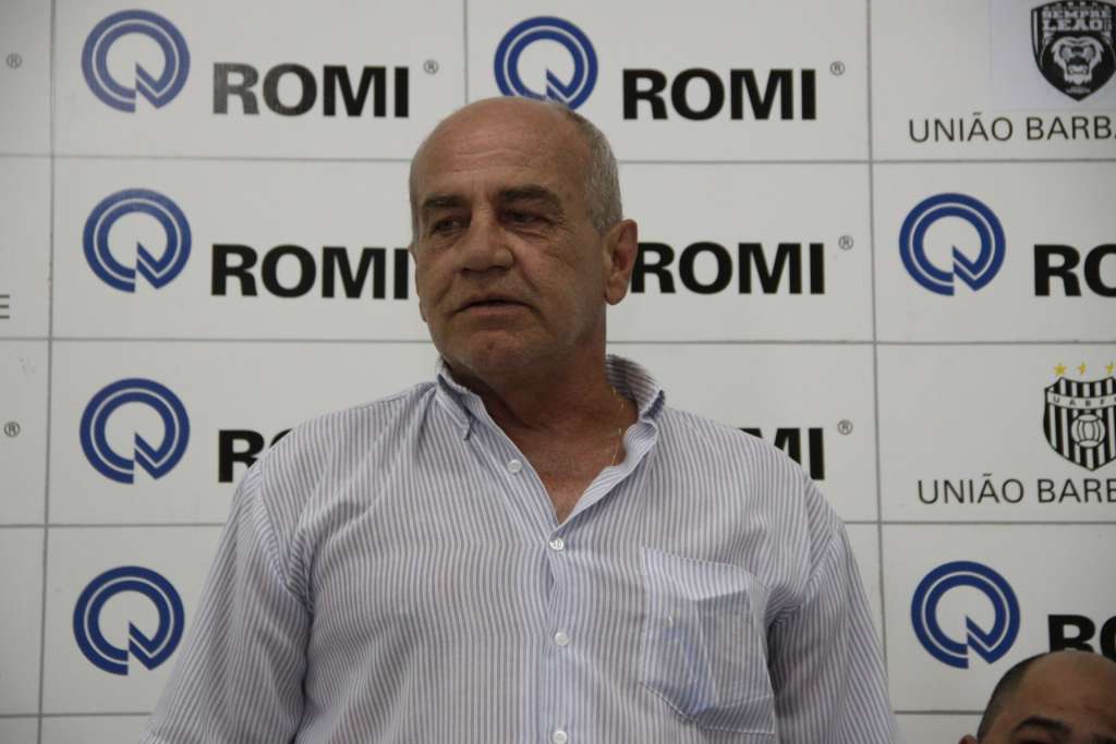 Presidente do União Barbarense é internado durante partida