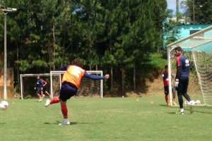 Série B: Treinador do Paraná quer corrigir o elenco para voltar a vencer contra o Vitória