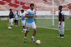 Série B: Atacante do Santa Cruz, Bruno Moraes faz convocação para o clássico