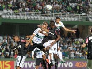 BRASILEIRÃO: Galo pressionado, São Paulo com Doriva e Ponte de interino nesta 4.ª feira