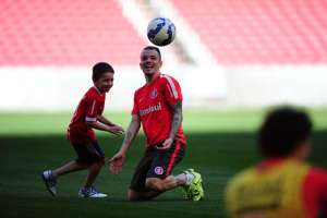 Atlético-MG x Internacional - Galo segue à caça do Timão contra Colorado, que sonha com G4