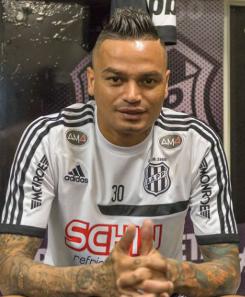 Fábio Ferreira: experiência na defesa