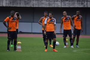 Série B: Meia do Vitória cobra atenção contra o Paraná na Fonte Nova