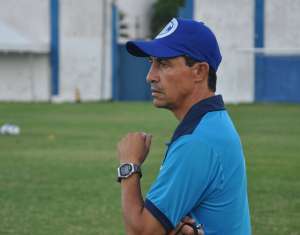 Série C: Técnico do Confiança é mais um a criticar gramado do Estádio do Café