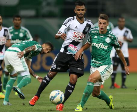 Fernando Bob fez o gol da Ponte Preta e depois saiu machucado