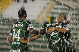 No embalo após goleada em casa, Chapecoense enfrenta o Vasco no Maracanã
