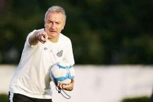 Desfalcado, Santos tenta arrancada no Brasileirão contra o Grêmio no Sul