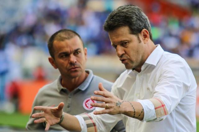 Argel lamenta baixas no Inter
