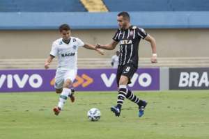 Corinthians leva vantagem sobre o Goiás no histórico do confronto
