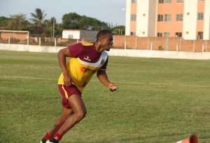 Série B: Com a volta da dupla de zaga titular, Léo Condé adianta escalação do Sampaio