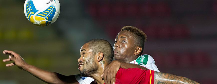 Disputa intensa pela classificação na Copa Paulista. - José Luis da Silva / CA Linense