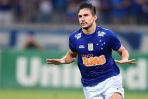Willian revela incômodo e pode desfalcar o Cruzeiro no domingo