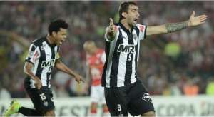 Sem chance na Argentina, Lucas Pratto, do Atlético-MG, abre as portas para Seleção Brasileira