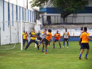 Série C: Com portões fechados, Confiança encerra preparação em Aracaju