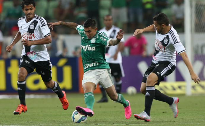 Ponte Preta se superou na marcação diante de um Palmeiras com muitos jogadores e nenhum time titular