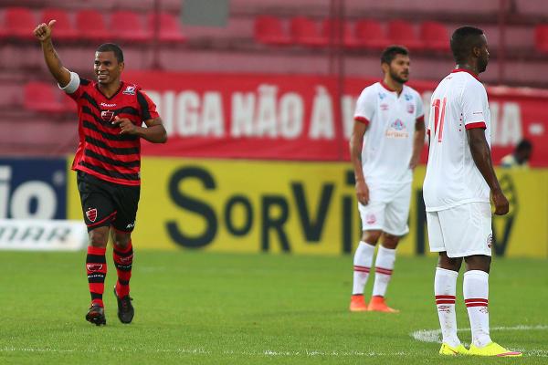 Oeste está em boa fase e quer surpreender o Bahia