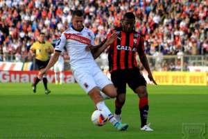 Série B: Pela liderança provisória, Vitória defende tabu e joga para igualar retrospecto com o Paraná