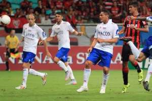 SÉRIE B: Sampaio Corrêa e Vitória vacilam e não chegam no G4 e na liderança