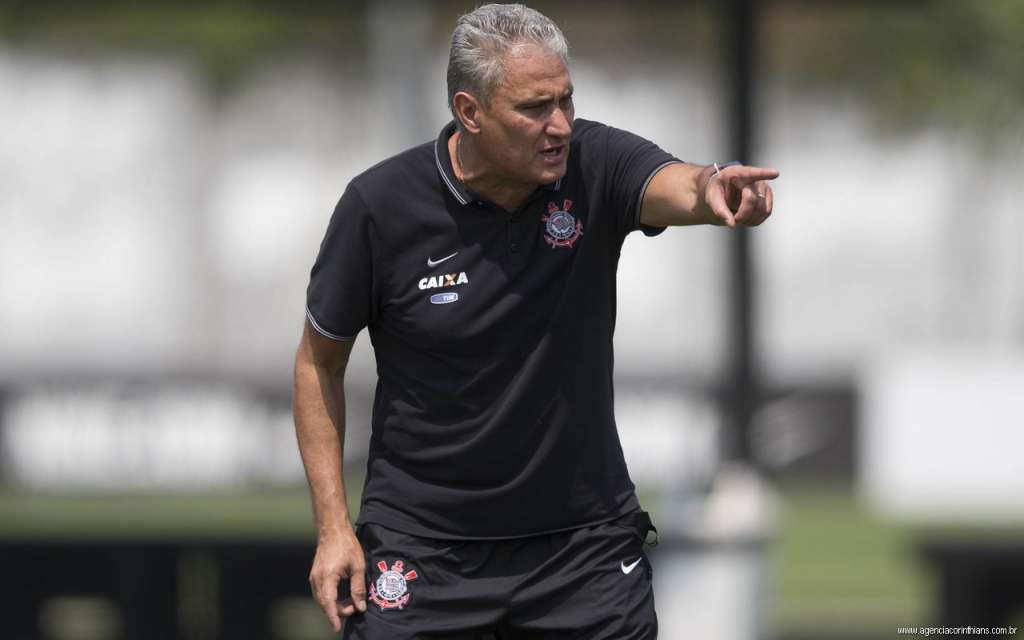 Tite comanda último treino do Corinthians
