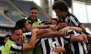 SÉRIE B: Botafogo lidera e está perto do céu, ABC quebra jejum incrível de 19 jogos e Bahia é cara nova no G4