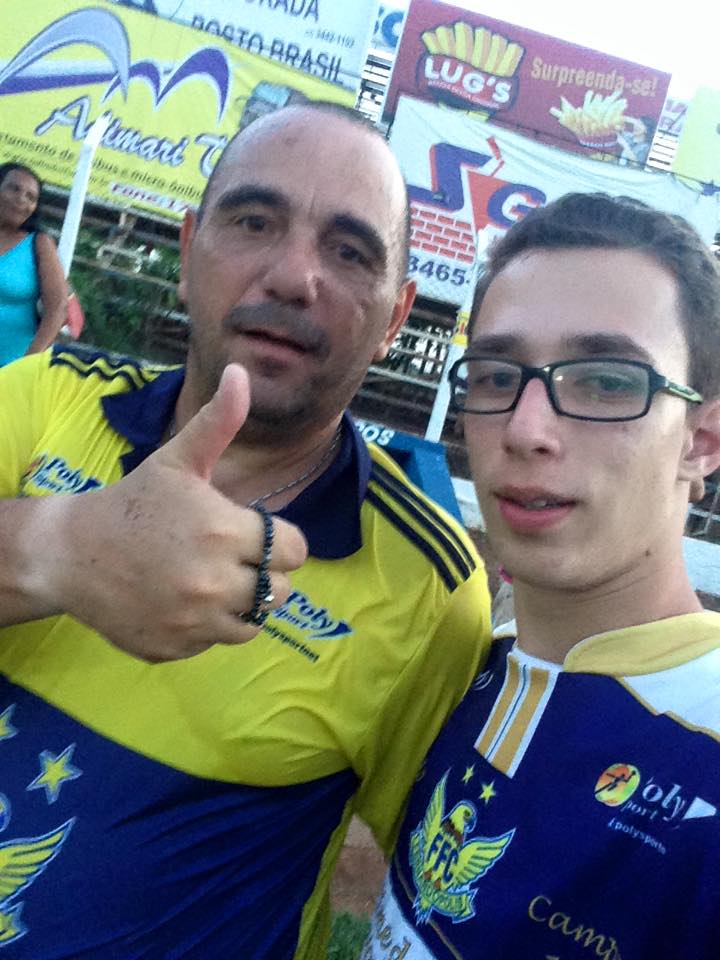 Competente técnico Betão Alcantara na comemoração do acesso à Série A3.