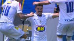 Cruzeiro 2 x 0 Fluminense - Raposa vence com novo show do 'Bigode Grosso' e ultrapassa Flu