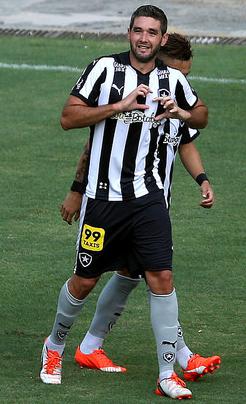 Uruguaio Álvaro Navarro, destaque do Botafogo na vitória contra o Bragantino. - Botafogo RJ Oficial