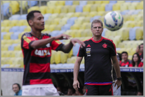 Oswaldo minimiza nova derrota e vê Flamengo ainda com chances de G4