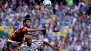 Exame não detecta lesão e Wallace pode voltar ao time do Fla no Itaquerão