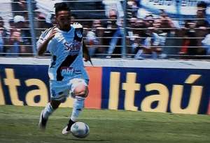Clayson entra bem e comemora boa fase na Ponte Preta