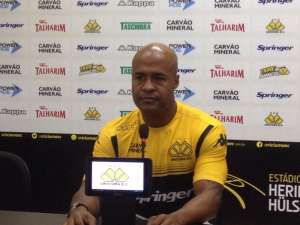 Série B: Cumprindo tabela, Criciúma aumenta lista de dispensa com Marcos Assunção e Paulinho