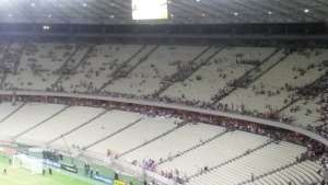 Arena Castelão cobra R$ 600 mil do Fortaleza após torcida depredar cadeiras