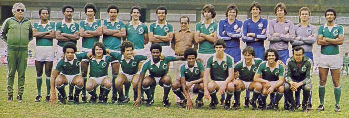 Guarani campeão da Taça de Prata de 1981, com Antônio Tavares, ao centro. Foto: Milton Neves Guarani campeão da Taça de Prata de 1981, com Antônio Tavares, ao centro. Foto: Milton Neves