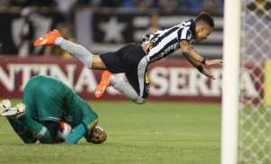 Série B: Jefferson diz que arbitragem assumiu erro em pênalti marcado contra o Botafogo