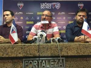 Série C: Presidente do Fortaleza confirma saída de Chamusca e critica treinador