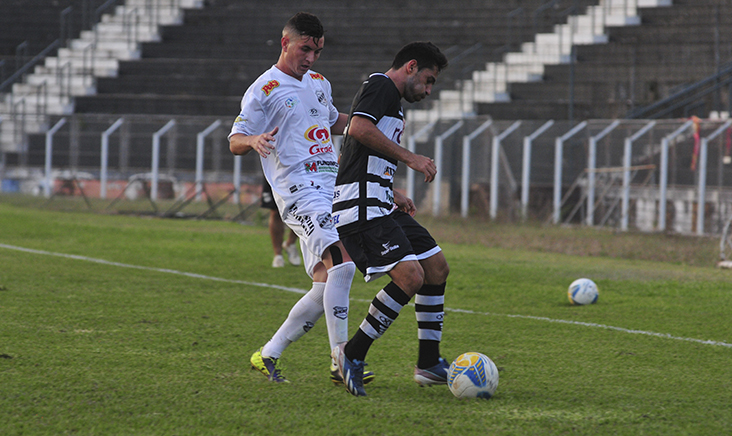 XV de Piracicaba era favorito ao título