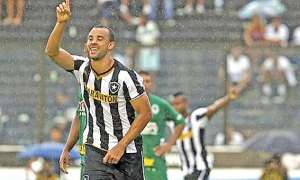 Série B: Roger Carvalho minimiza derrota e vê 'pressão natural' sobre o Botafogo