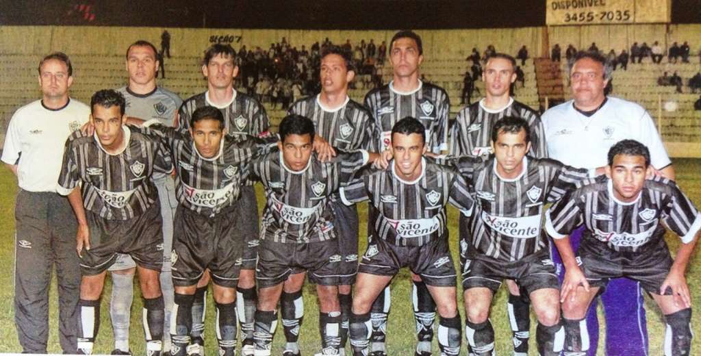 Equipe de 2006 do Rio Branco, que aplicou a maior goleada da história dos dérbis Equipe de 2006 do Rio Branco, que aplicou a maior goleada da história dos dérbis
