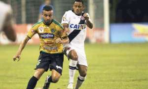 Time do Rio é obrigado a mudar escudo para fazer acordo com o Corinthians
