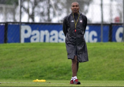 Cristóvão Borges vai manter elenco do último jogo