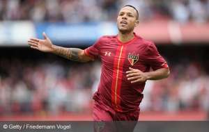 Luis Fabiano é desfalque no São Paulo contra o Coritiba; Rogério volta