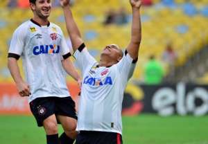 Fluminense 0 x 1 Atlético-PR - Walter marca e Furacão quebra tabu de seis anos