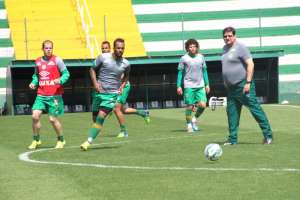 Chapecoense troca o 