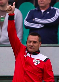 Doriva consegue a primeira vitória com o São Paulo