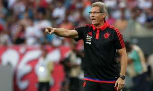 Oswaldo elogia postura do Flamengo e diz ainda acreditar em vaga no G4