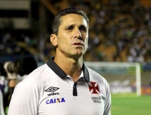 Jorginho lamenta empate e chances perdidas, mas mantém confiança no Vasco